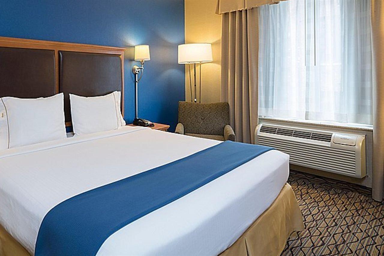 Holiday Inn Express New York City Chelsea, An Ihg Hotel Экстерьер фото